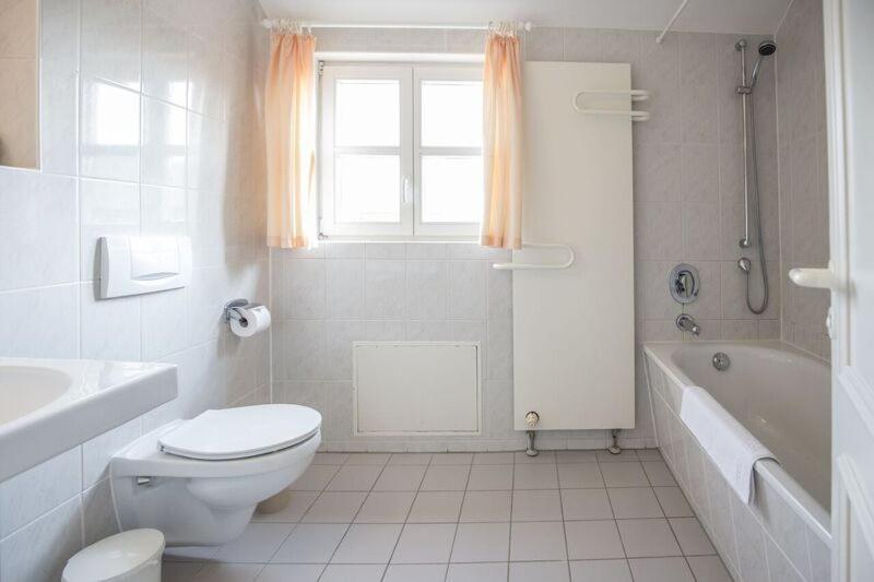 Feriendorf Rugana - Klassik Appartement Mit 1 Schlafzimmer B58 Dranske Buitenkant foto